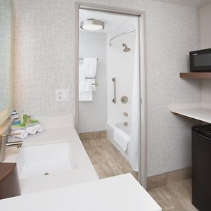 One-Bedroom King Suite